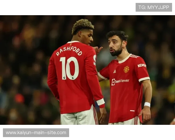 曼联由守转攻链条出现断层，维尔茨背伤未愈影响中场润滑